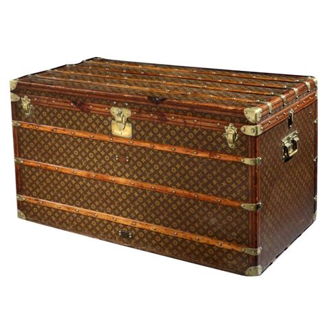 louis vuitton original trunks.